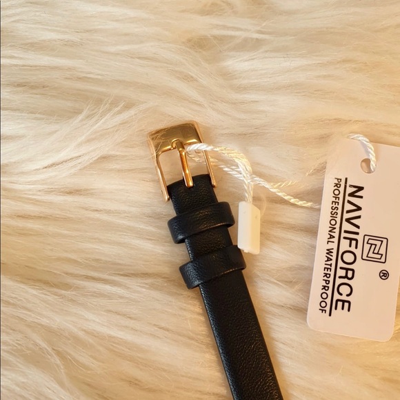 🌹Beautiful Watch  For Women 🌹💋❤️ - Picture 4 of 5